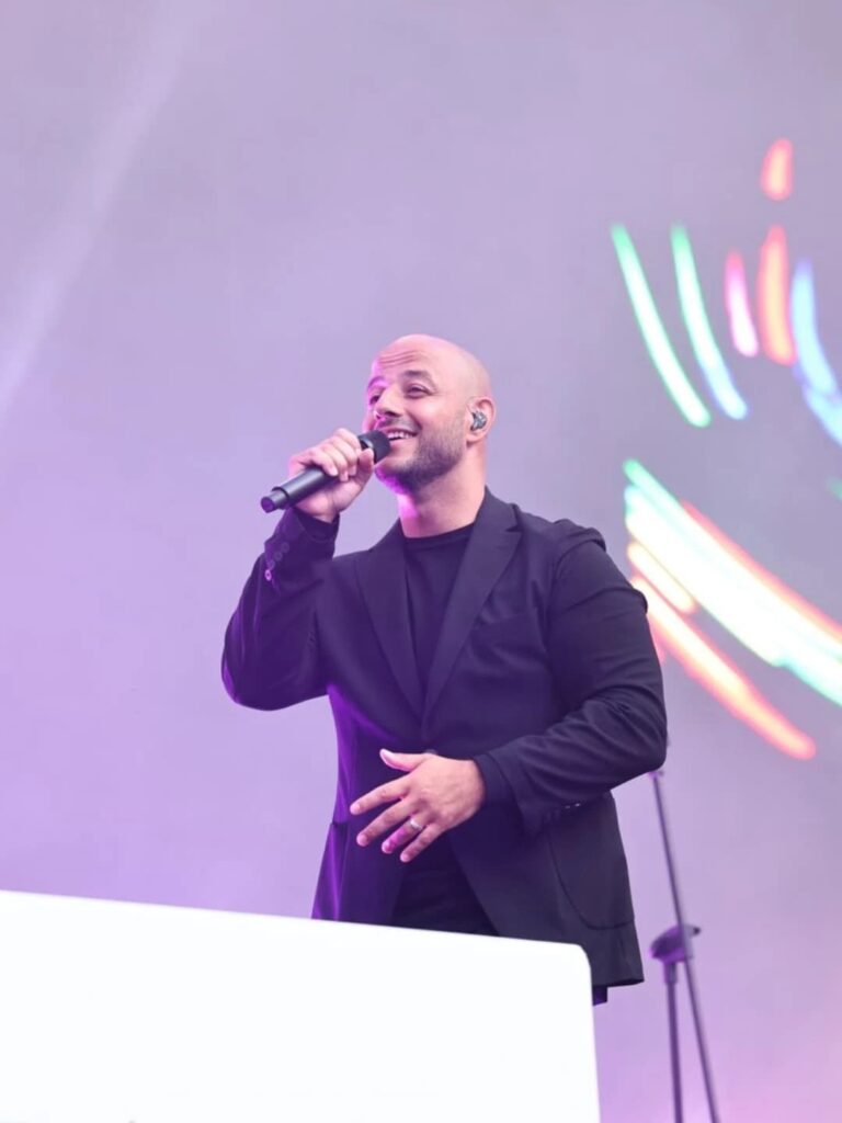 Maher Zain’den Stadyumda Tarihi Konser