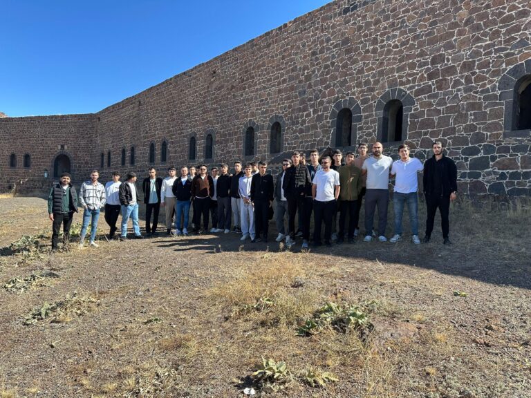 Timoklu Gençler Erzurum’daydı