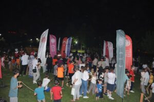 Çocuklar Millet Bahçesi’nde Gönüllerince Eğlendi