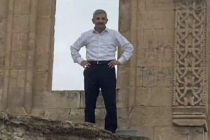 Feci şekilde can verdi