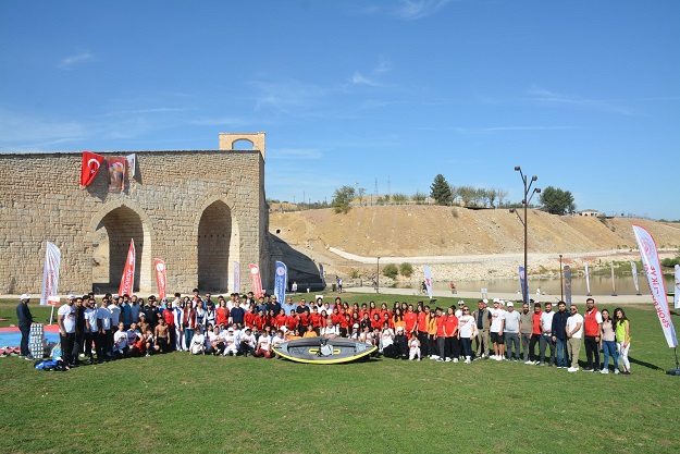 GENÇLİK, MALABADİ KÖPRÜSÜ’NDE SPORLA BULUŞTU