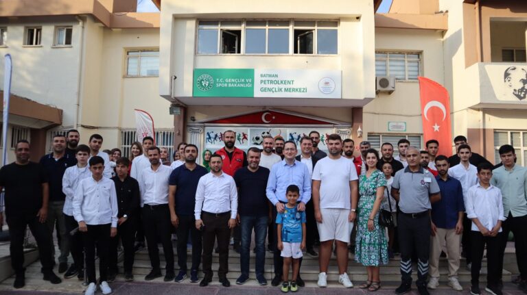 KARKINÇAM’DAN PETROLKENT GENÇLİK MERKEZİNE ZİYARET