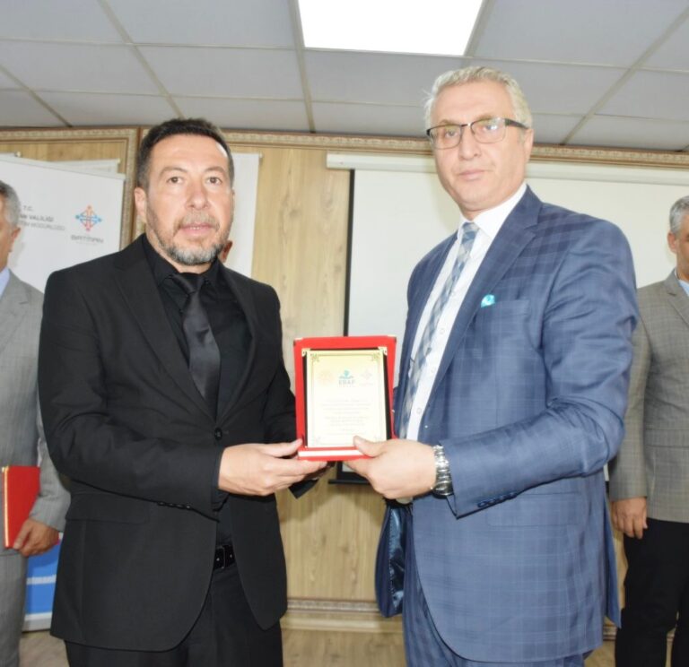 YİNE BÜYÜK BAŞARI, YİNE SIRAÇ DADAK!