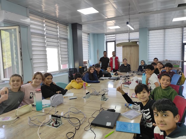 DENEYAP ATÖLYESİ’NDE İLHAM VEREN ZİYARET