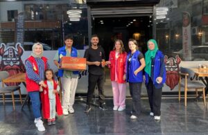 HAYVANSEVER GENÇLİK SOKAĞA İNDİ