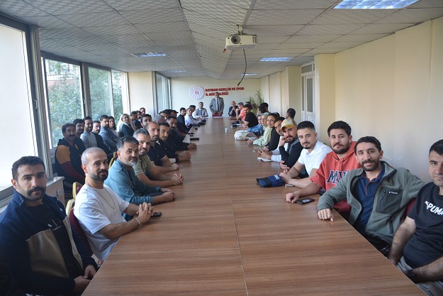 ÖZPERK’TEN ANTRENÖRLERLE YENİ SEZON TOPLANTISI