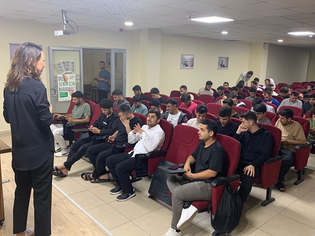 SEYYİD BİLAL ERKEK ÖĞRENCİ YURDU’NDA PSİKOLOJİK DESTEK EĞİTİMİ
