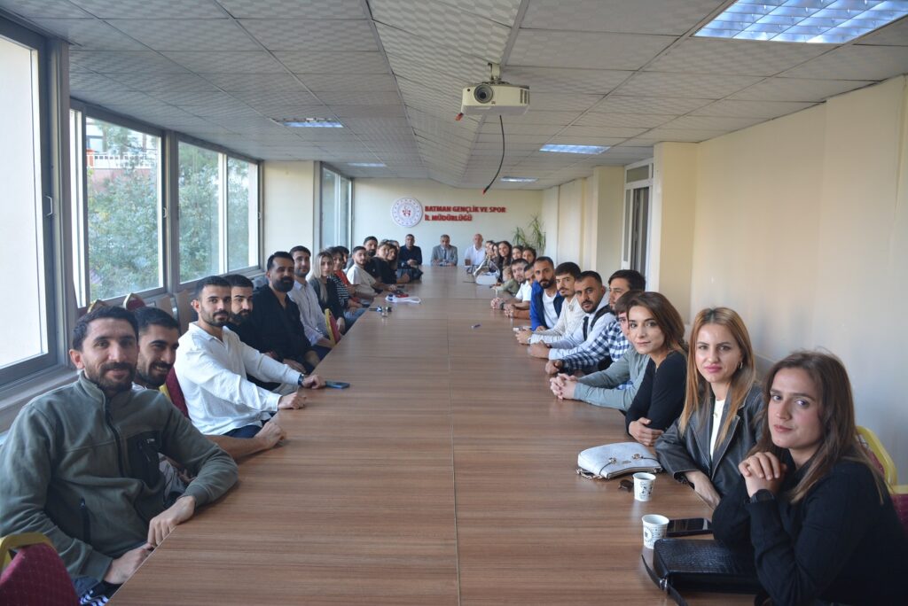 “YILIN 12 AYI YÜZME EĞİTİMİ VERİLECEK!”