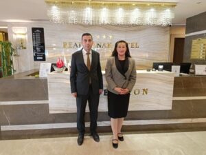 -REAL KONAK HOTEL; ŞAİR ANNE’Yİ AĞIRLADI