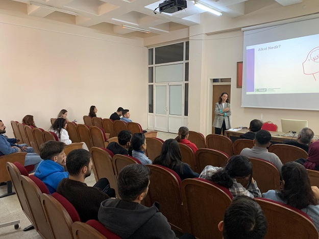 ANTRENÖRLERE BAĞIMLILIKLA MÜCADELE EĞİTİMİ