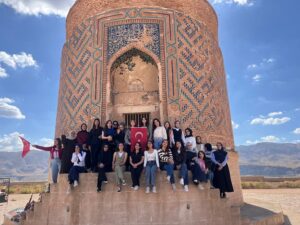 KIZ YURDU ÖĞRENCİLERİ HASANKEYF’İ GEZDİ