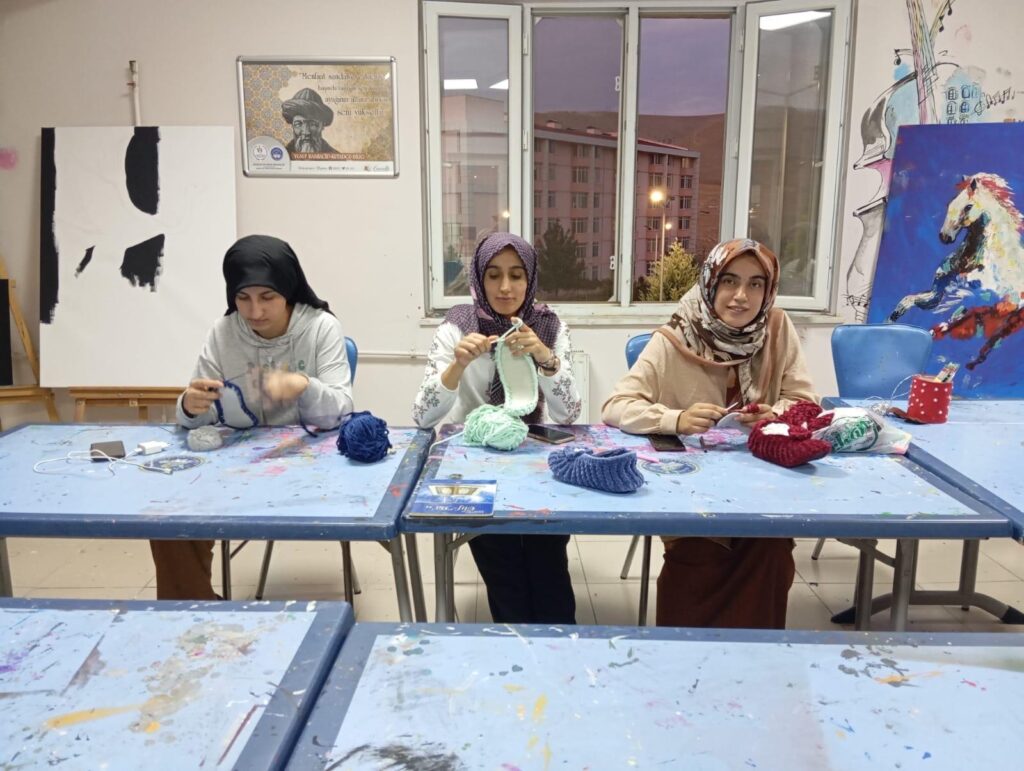 PUNC VE PATİK KURSUNA YOĞUN İLGİ