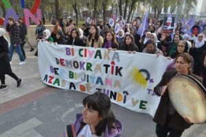 “TJA Öncülüğünde Kadınlar Batman’da Tek Ses: Yeter!”