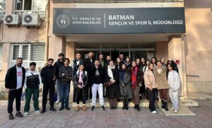 32 GENÇ ANKARA’DAKİ GENÇLİK ZİRVESİNE KATILIYOR