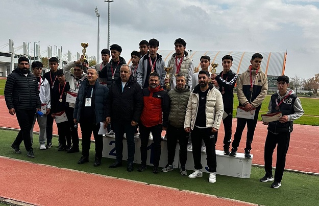 GENÇLER KROS YARIŞMASI NEFES KESTİ