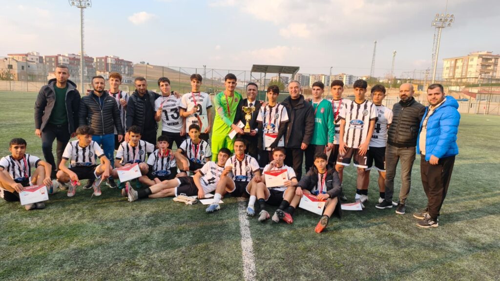 FUTBOLDA ŞAMPİYONLAR LİGİ HAVASINDA FİNAL