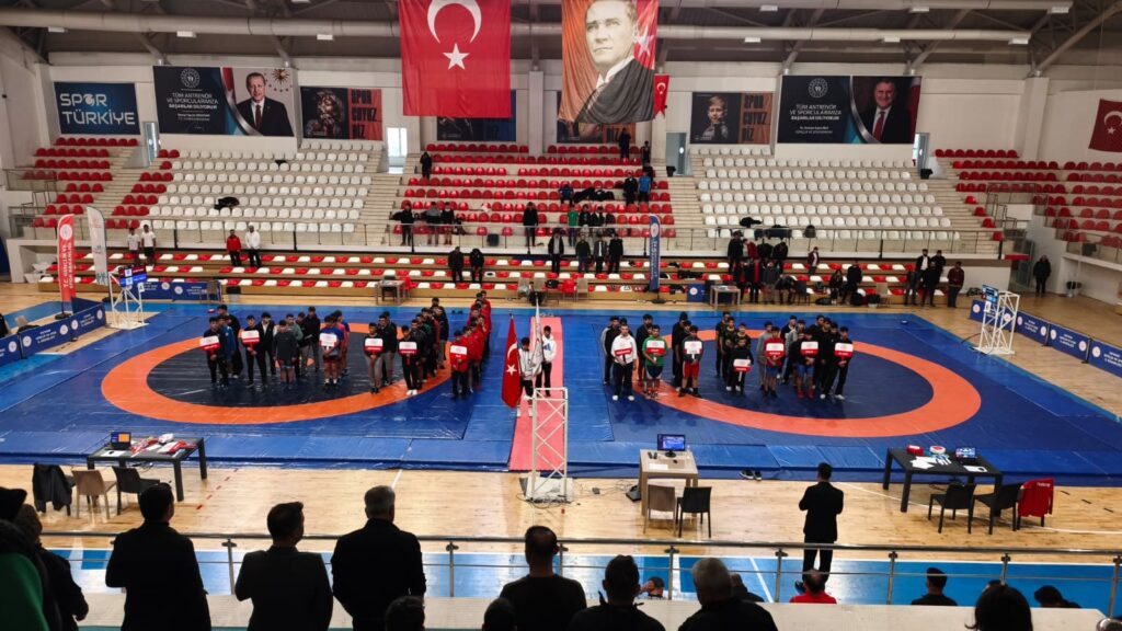 SEZONUN İLK BÖLGE ŞAMPİYONASI YAPILDI