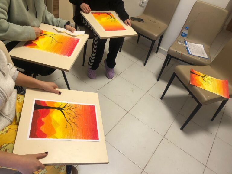 RESİM KURSU YOĞUN İLGİ GÖRÜYOR