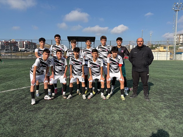 1955 BATMAN BELEDİYESPOR, AMED SPOR’A 4-2 MAĞLUP OLDU