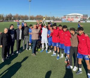 U18 LİGİ ŞAMPİYONU TÜPRAŞSPOR KUPASINA KAVUŞTU