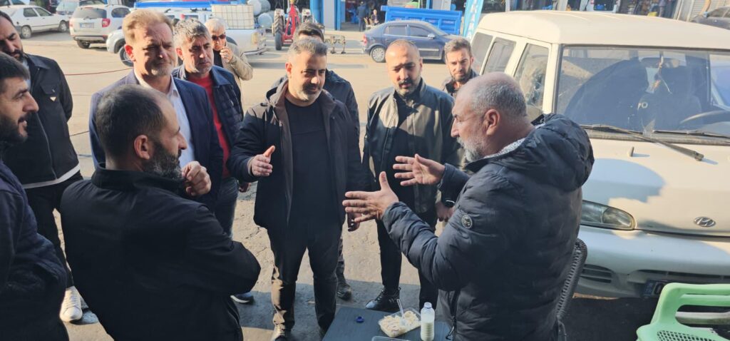 “Siyaset masada değil, sokakta yapılır”