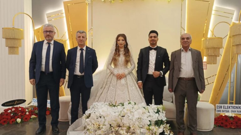 Aslanlı ve Yıldırım Ailelerinin Mutlu Günü