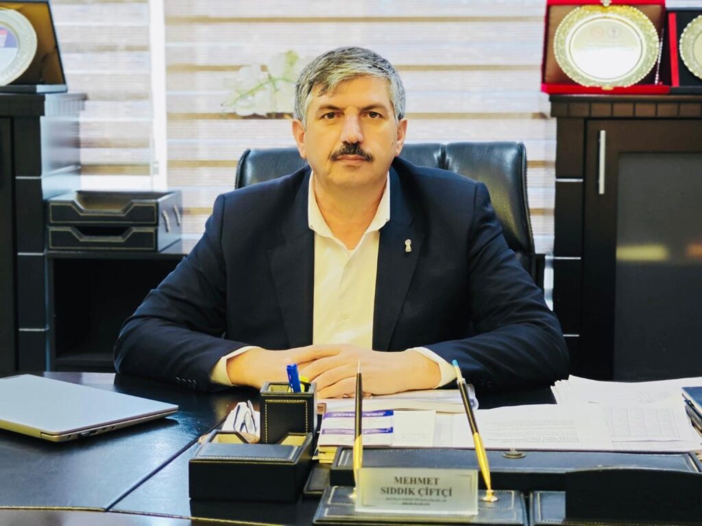 Esnafa Konut Müjdesi ve Araç Teslimatı