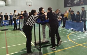 GENÇLERİN BİLEKLERİ BÜKÜLMEDİ…