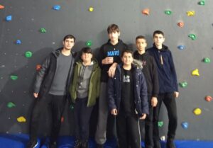 KIŞ KAMPINDA BATMAN RÜZGÂRI ESTİ