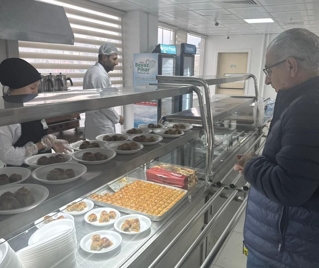 ÖZPERK, YURT YEMEKHANESİ VE KANTİNİNİ DENETLEDİ