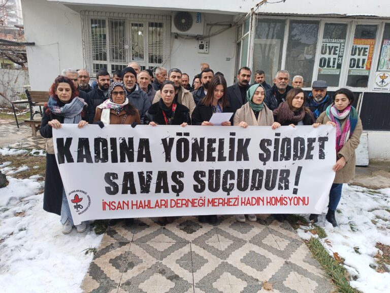 “Kadınlara Yönelik Vahşet Savaş Suçudur”