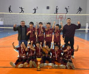 BEYÇAYIRI KÖYÜ KÜÇÜKLERİ TARİH YAZIYOR