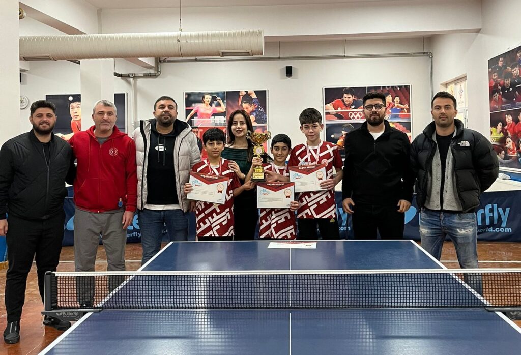 MASA TENİSİNİN YILDIZ ŞAMPİYONLARI BELLİ OLDU