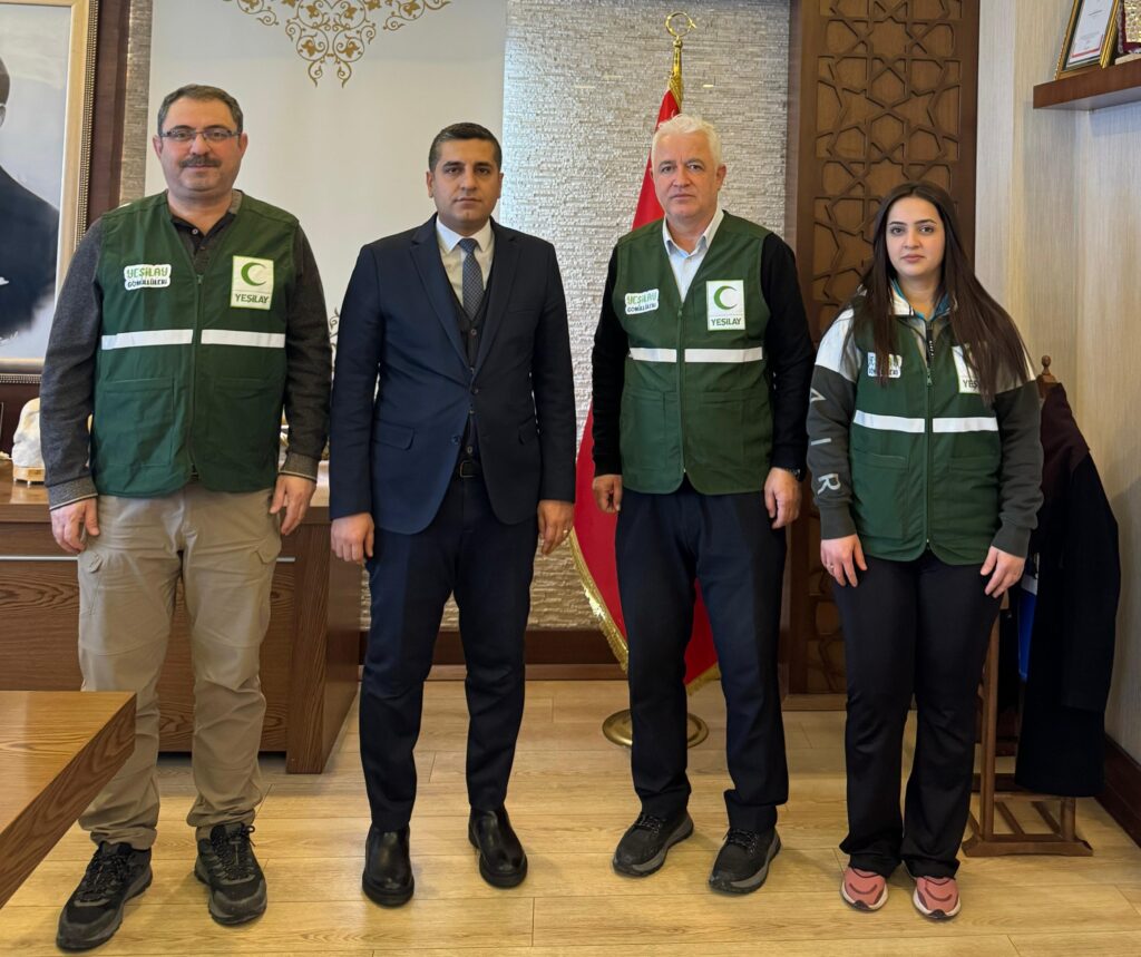 Batman Yeşilay’dan Kozluk Kaymakamlığı’na Ziyaret
