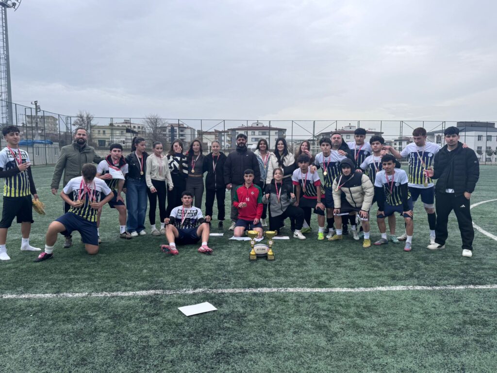 SPOR LİSESİNDEN RAGBİDE ÇİFTE ŞAMPİYONLUK