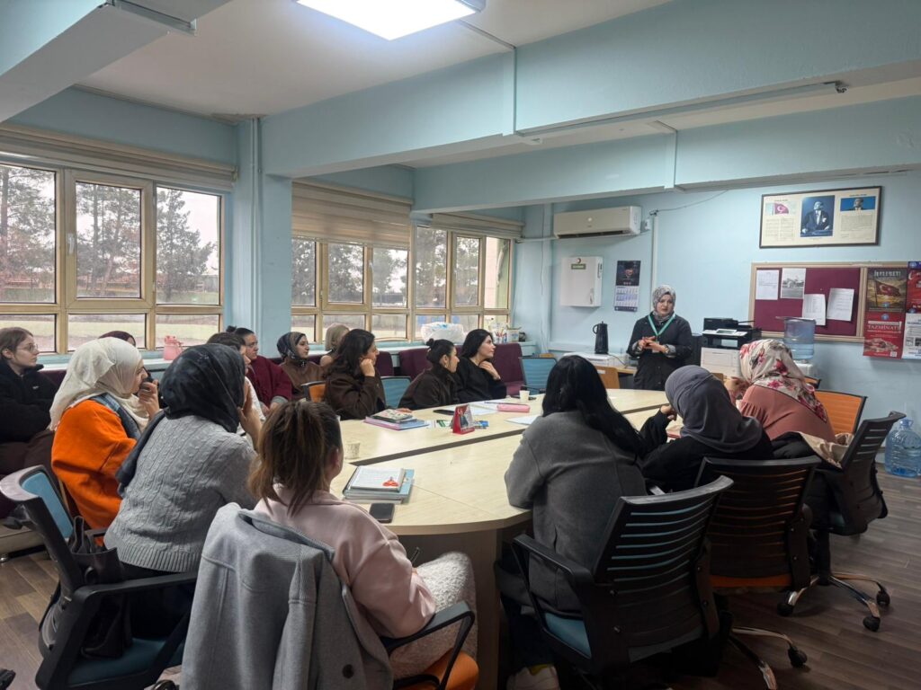 Kozluk’ta Öğretmenlere Kanser Farkındalık Eğitimi